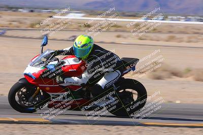 media/Dec-10-2023-SoCal Trackdays (Sun) [[0ce70f5433]]/Turn 9 Inside Set 2 (1115am)/